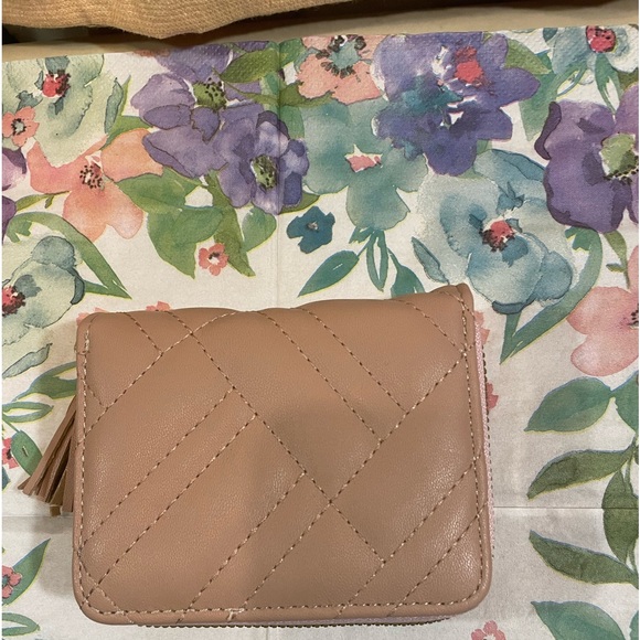 Decorative Wallet - Picture 4 of 5